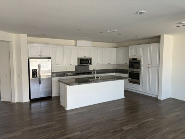 Photo - 29626 Edgemere Wy