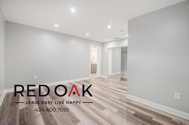 Photo - 3559 Percy St Unit 5