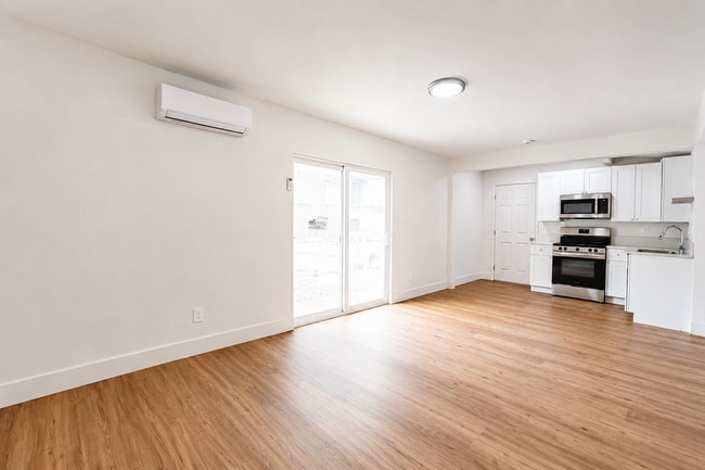 Photo - 669 E G St Unit 2