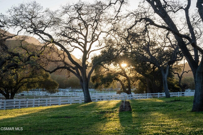 Photo - 1753 Hidden Vly Rd