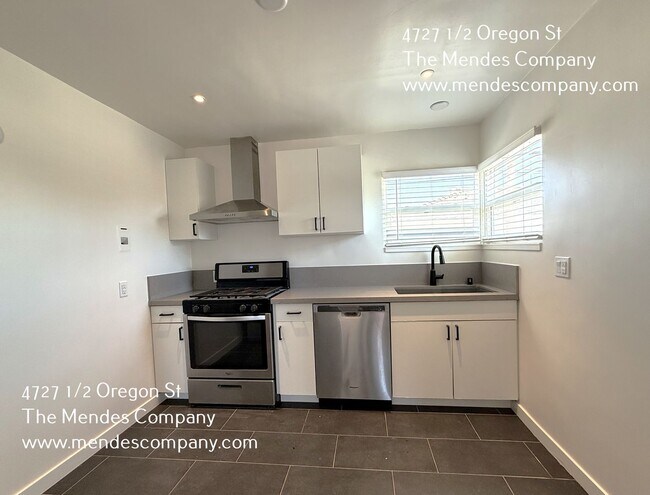 Photo - 4727 1/2 Oregon St.-