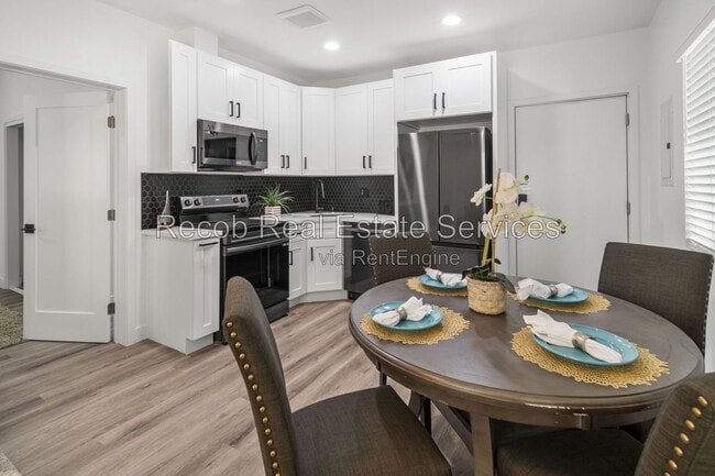 Photo - 4988 Genesee Ave Unit 4982
