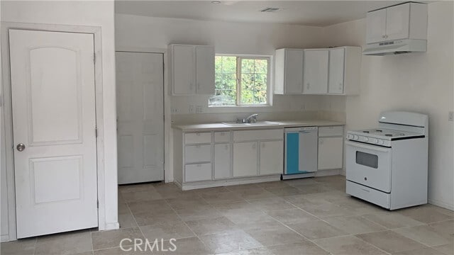 Building Photo - 8372 Vine Valley Dr