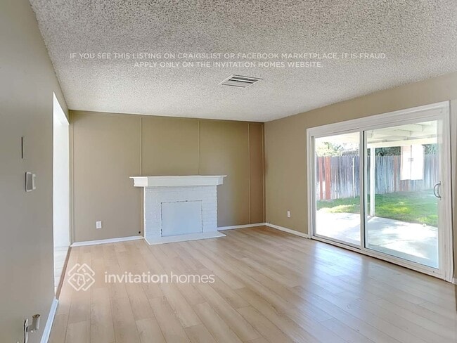 Photo - 10480 Hole Ave