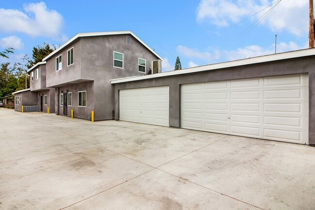 Photo - 1740-1742 Rose Ave Triplex Unit 1742 A