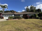 Photo - 833 Hugo Reid Dr House