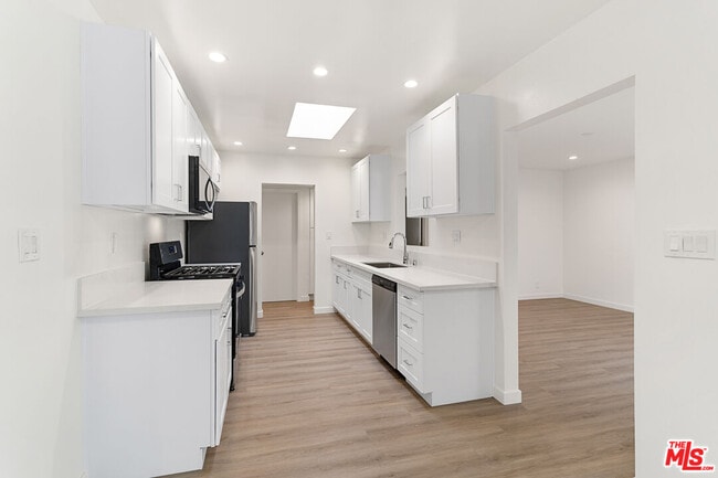 Photo - 2908 141st Pl Unit 1