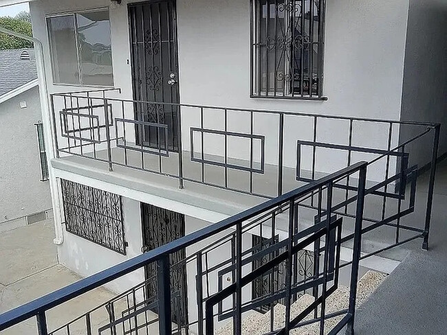 Photo - 6510 Marbrisa Ave Unit B