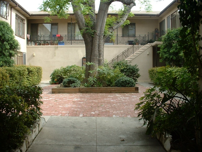 Photo - 1118 S Fairfax Ave Apartment Unit 12