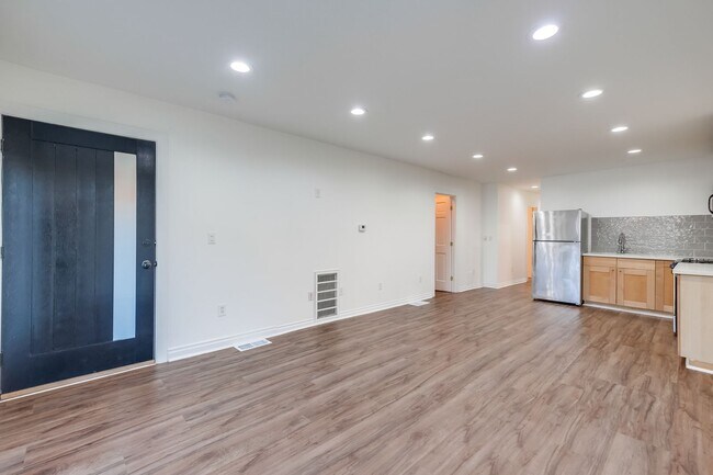 Photo - 1221 N Bronson Ave Unit 1223 N Bronson