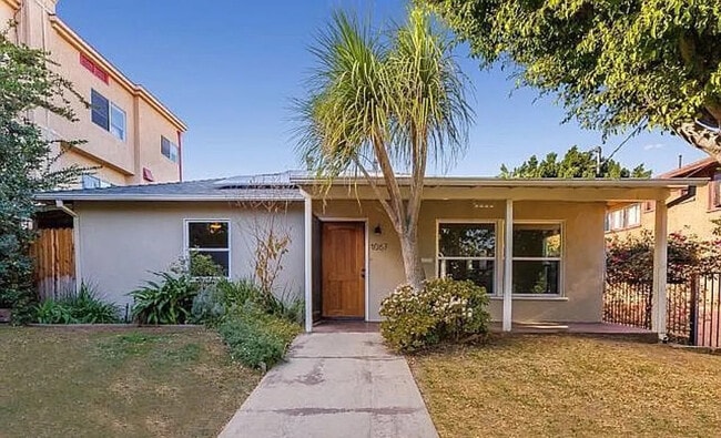 Photo - 1067 Sanborn Ave House