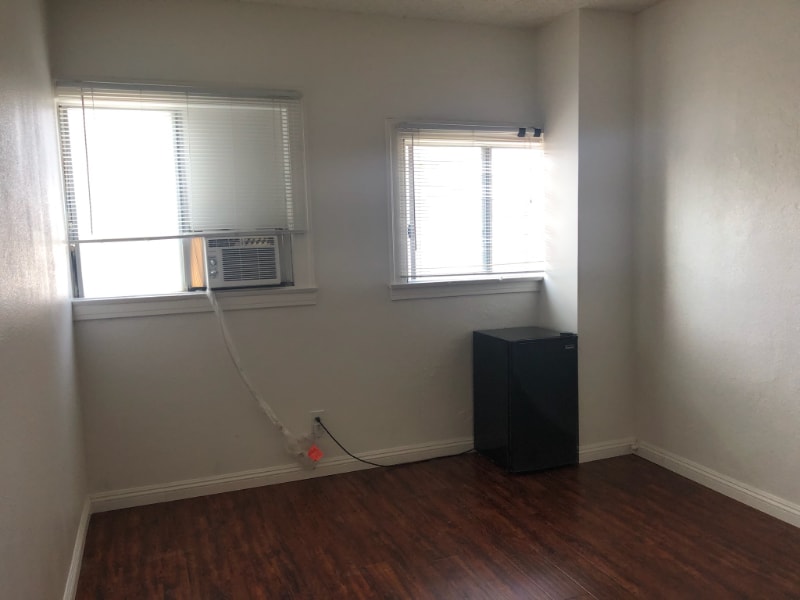 Photo - 1831 11th Pl