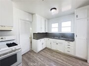 Photo - 335 W Hillcrest Blvd