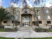 Front - 2908 W. Victory Apartments Unit Q