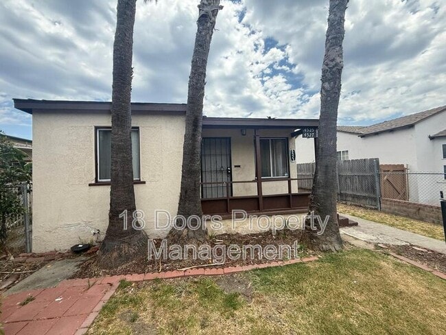 Photo - 4523 51st St
