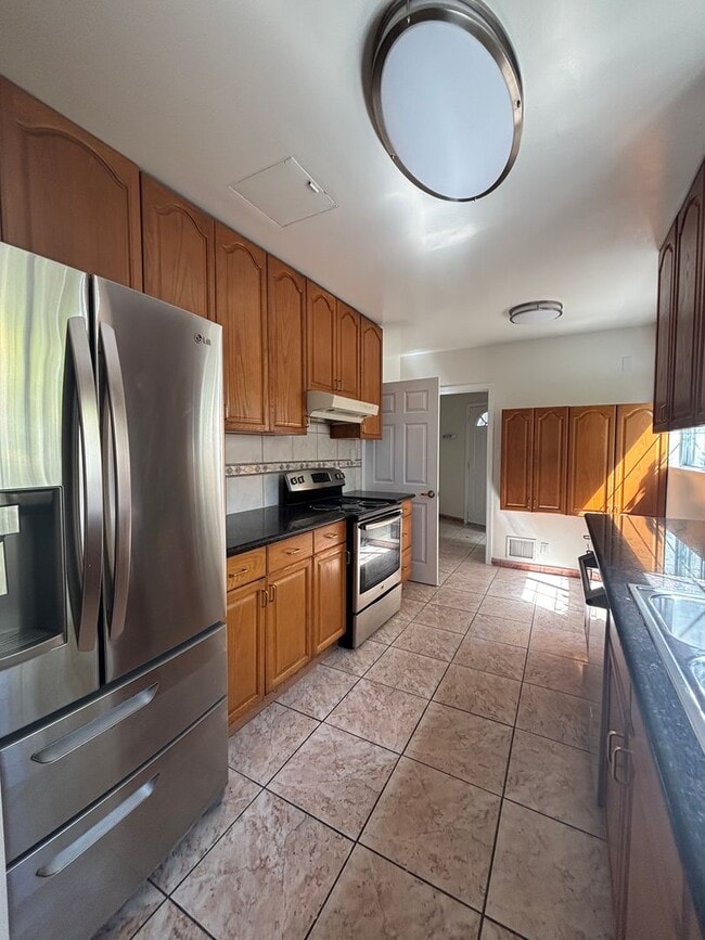 Spacious 3-Bedroom Home for Rent - Spacious 3-Bedroom Home for Rent