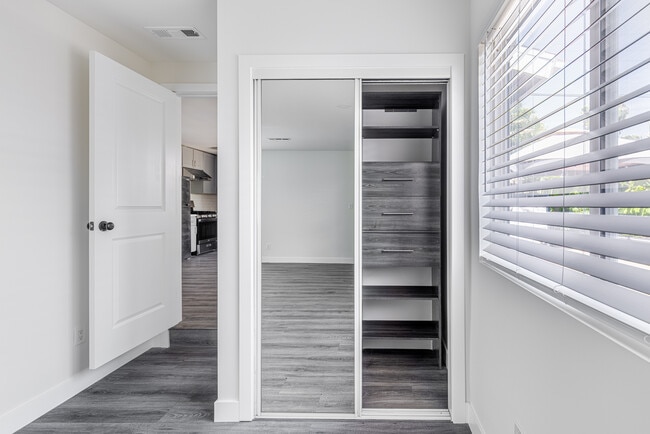 Photo - 8143 Hinds Ave