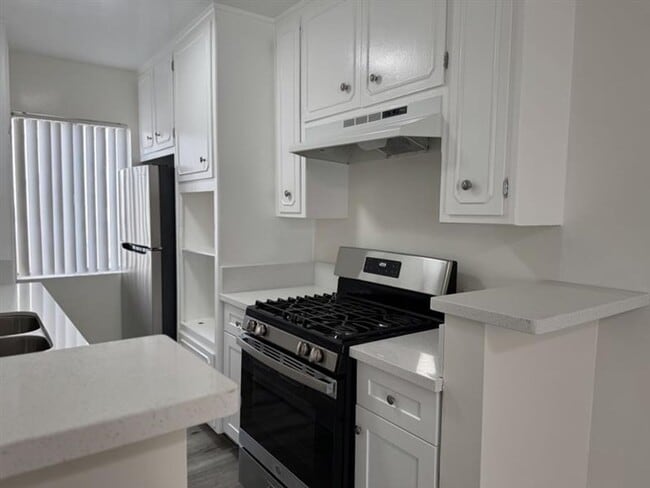 Photo - 10520 Balboa Blvd Unit 34
