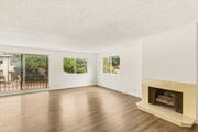 Photo - HUGE 2 bed 2 bath in Prime Santa Monica! Unit 808A Princeton St