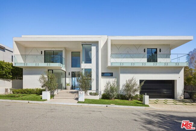 Photo - 2180 Stradella Rd