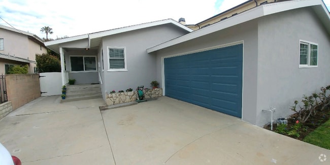 Building Photo - 1807 3rd St Rental