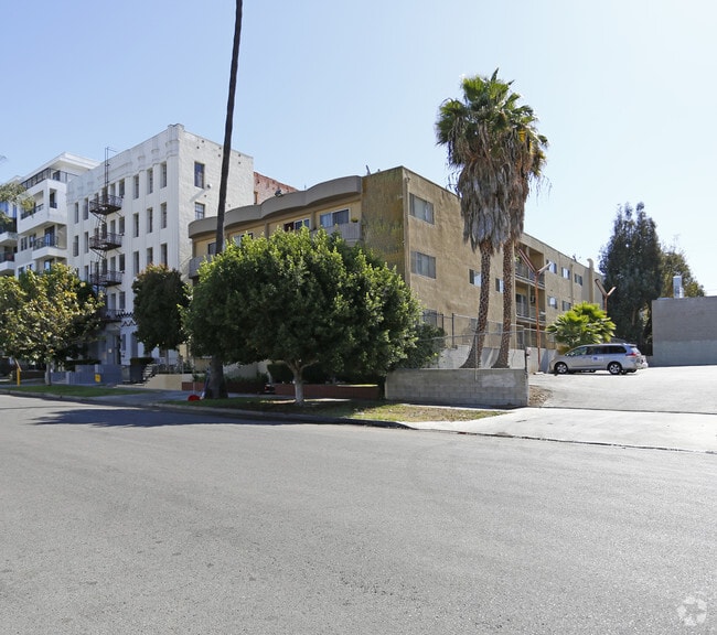 Building Photo - Kingshire Rental
