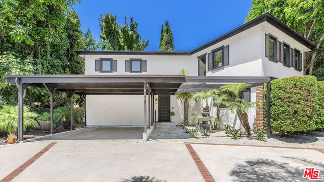 Building Photo - 1805 Coldwater Canyon Dr Rental