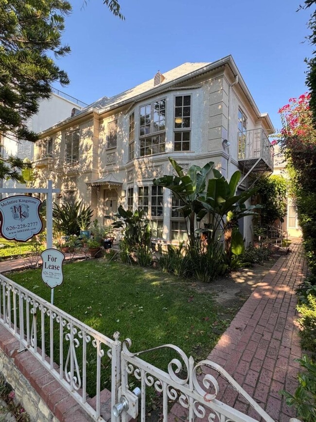 2.0 bedroom in Beverly Hills California 90212 - 2.0 bedroom in Beverly Hills California 90212 Condo Unit A