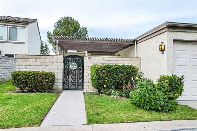 Beautifully Remodeled Single-Story Condo i... - Beautifully Remodeled Single-Story Condo i...
