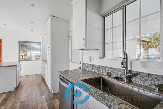 Photo - 362 Inkopah St