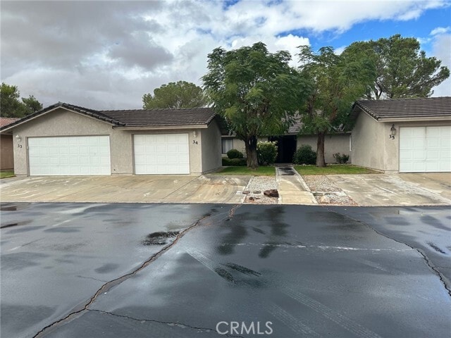 Building Photo - 27535 Lakeview Dr Unit 34