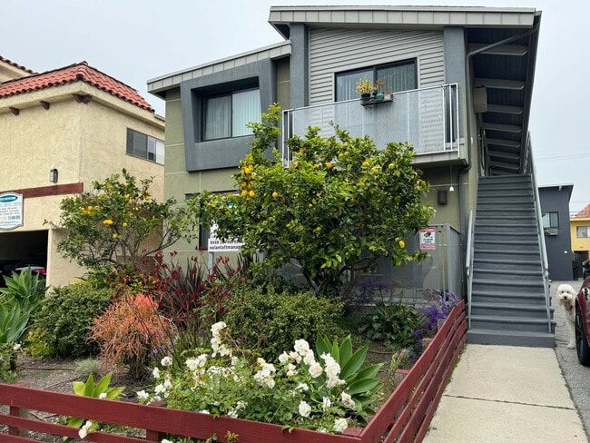 Building Photo - 3538 Keystone Av