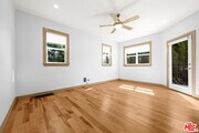 Photo - 9056 Hubbard St