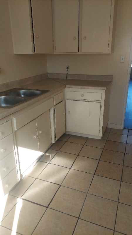 Photo - 10214 Woodworth Ave Unit 6