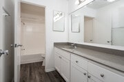 2BR, 1BA - 850SF - Bathroom - Lincoln-Moody Apartments