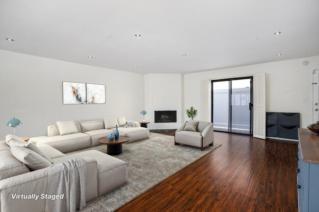 Building Photo - 11100 Acama St Unit 13