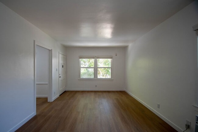 Photo - 14437 Dickens St Unit 14439
