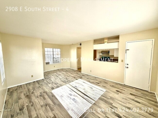 Photo - 2908 E South St Unit 4