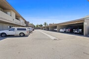 Photo - Regency Villas Apartments