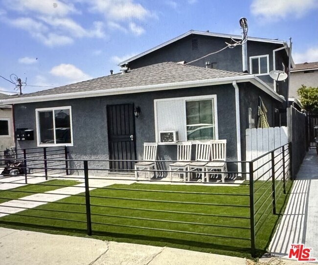 Building Photo - 3239 139th St Unit A