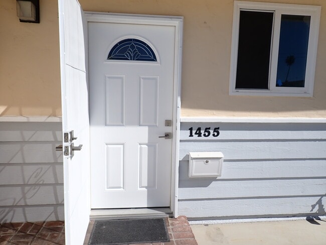 Photo - 1455 Transite Ave