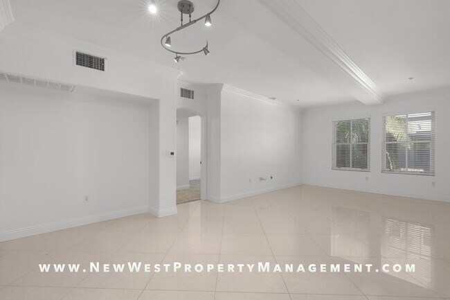 Photo - 301 W G St Unit 314