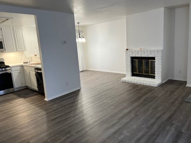 Photo - 627 Coronado Ave Unit 627