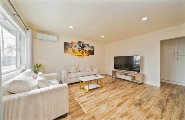 Photo - 0000 Adelia Ave Unit 00