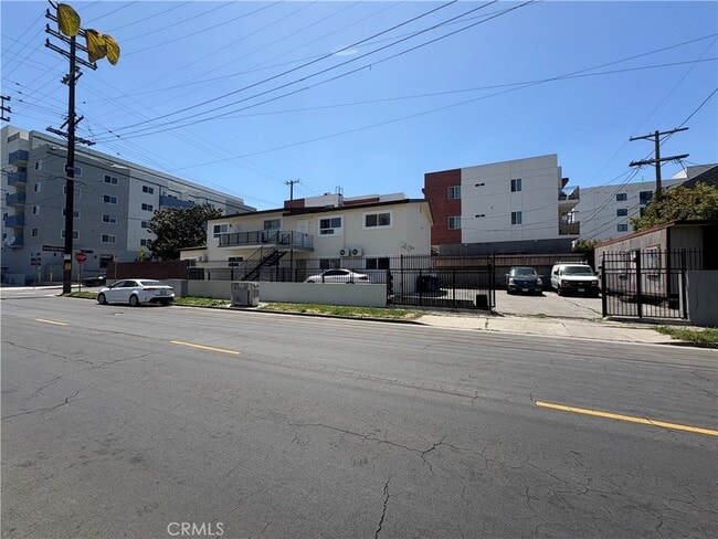 Building Photo - 1103 S Hobart Blvd Unit 4-4 Rental