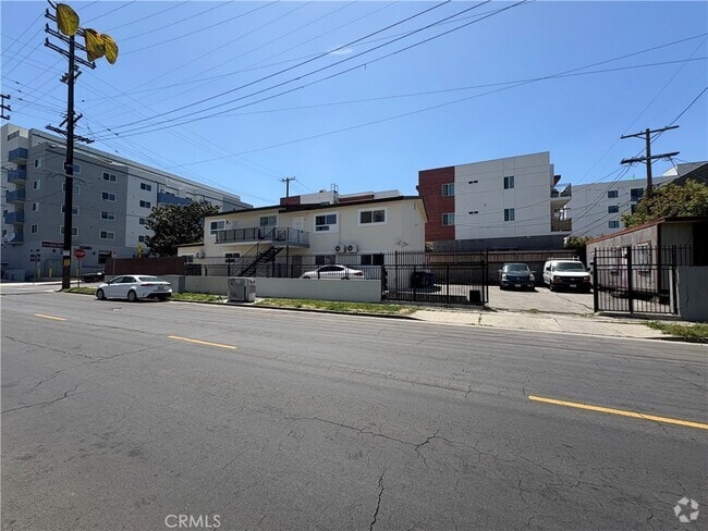 Building Photo - 1103 S Hobart Blvd Unit 4-4 Rental