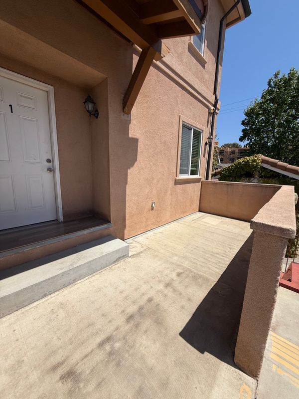 Photo - 1769 Los Feliz Dr