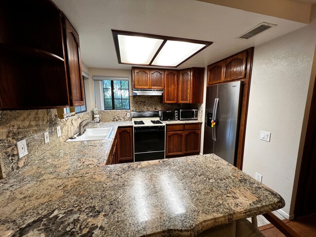Full Upgraded Kitchen - 5225 Paseo Panorama Unit APT