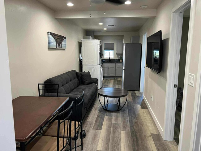 Building Photo - 4239 Montalvo St Rental