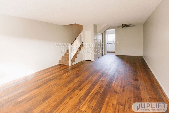 Photo - 5787 College Ave